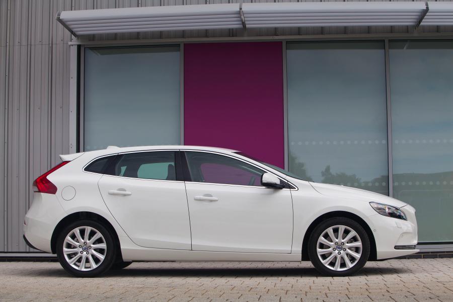  Volvo V40 2012 года  (фото 7 из 183)